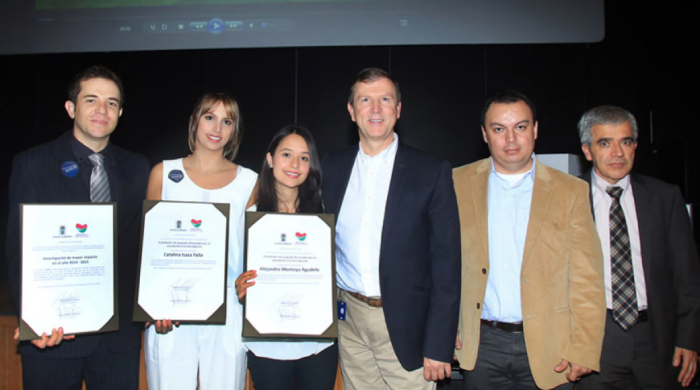 El arte se unió a la ciencia - Medellín Investiga 2015